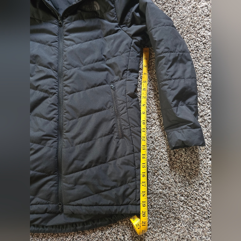 The North Face Puffer Coat - Picture 2 of 5